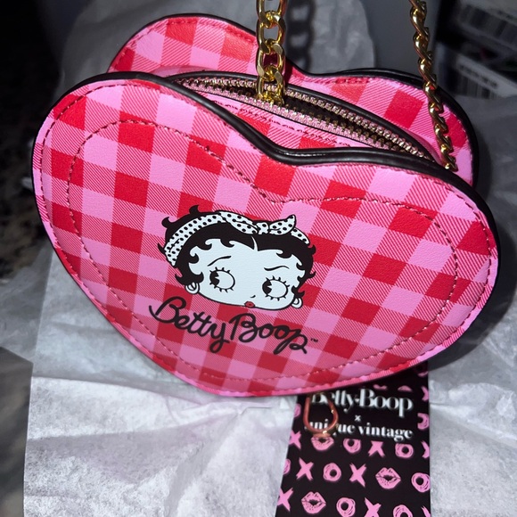 *RESTOCK*: Betty Boop X Unique Vintage Red & Pink Betty Boop Heart Purse - Picture 7 of 11